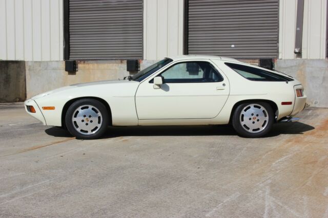 1981 Porsche 928 - photo 4