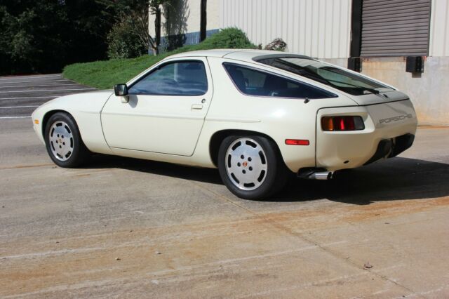1981 Porsche 928 - photo 5
