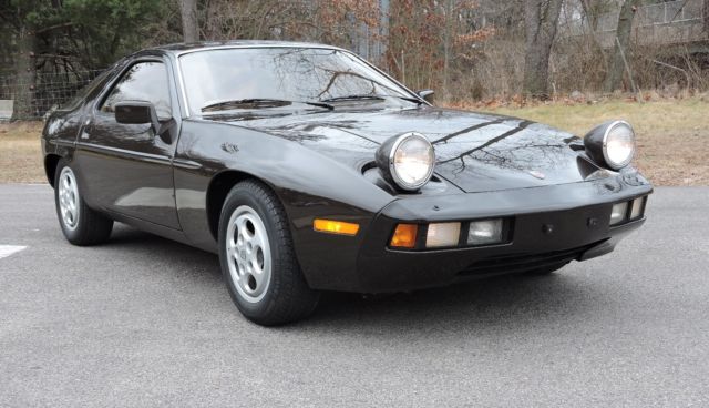 1981 Porsche 928 5-Speed Manual. 27K mi. Fully Documented. - photo 7