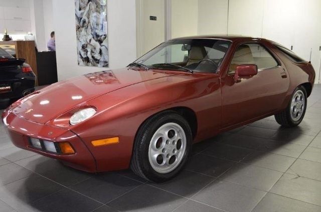 1981 Porsche 928 Base 2dr Hatchback - photo 4