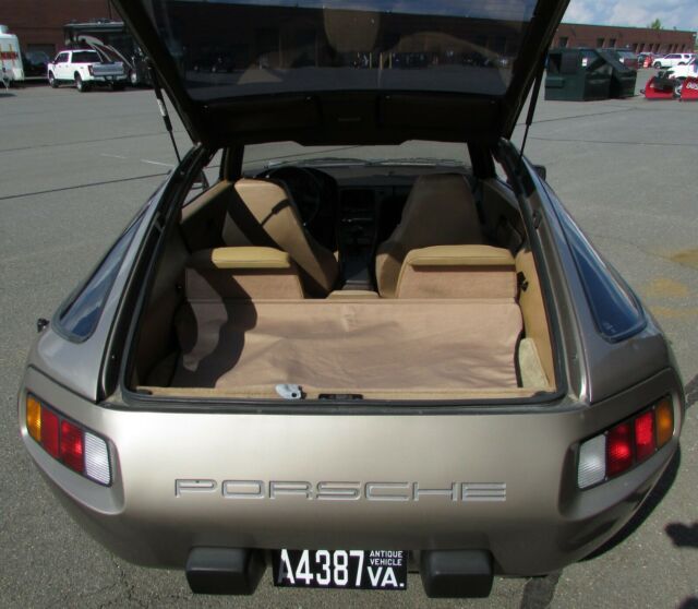 1981 Porsche 928 Supercharged - photo 10