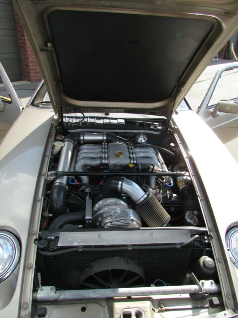 1981 Porsche 928 Supercharged - photo 2