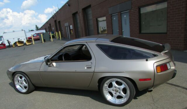 1981 Porsche 928 Supercharged - photo 5