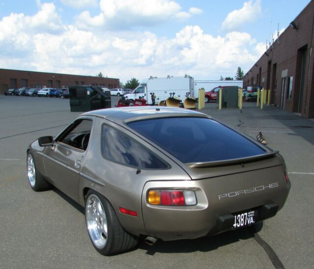 1981 Porsche 928 Supercharged - photo 6