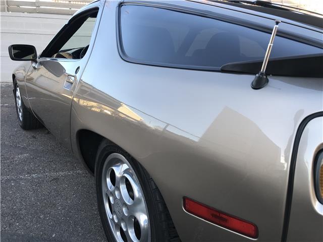 1981 Porsche 928 Rust Free 928 - photo 12