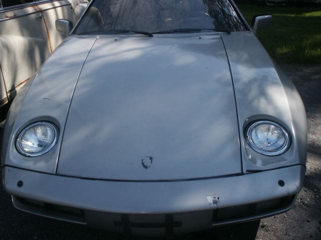 1981 Porsche 928 Sun Roof coupe - photo 3