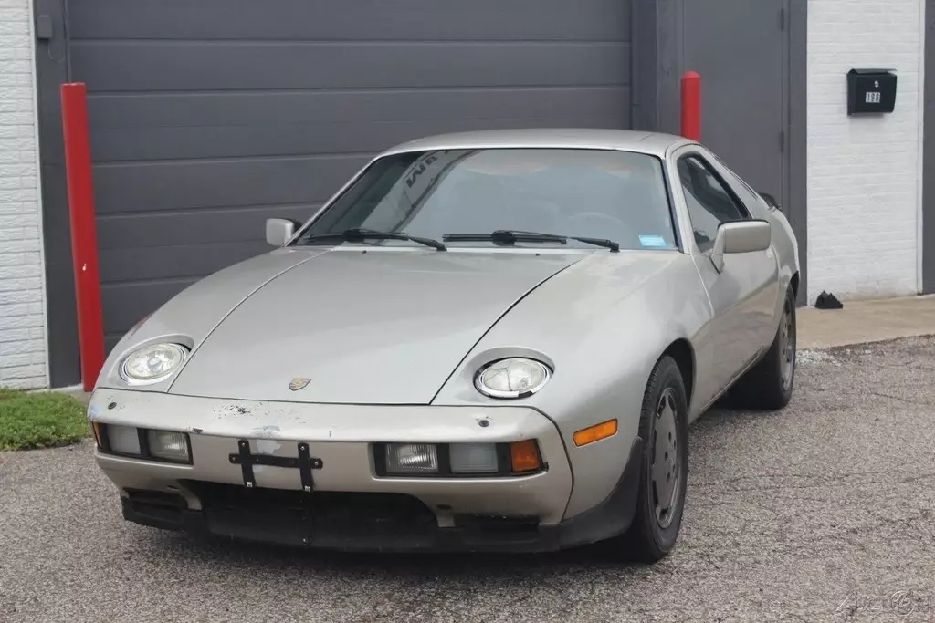 1981 Porsche 928 Sunroof Coupe 4.5L V8 16V gearbox! 1981 Porsche 928