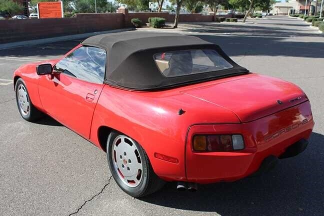1981 PORSCHE C928 - photo 8
