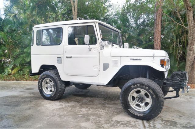 1981 Toyota Land Cruiser BJ40 / FJ40 - photo 2