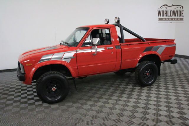 1981 Toyota PICKUP HILUX RESTORED RARE SHORT BED AC - photo 5