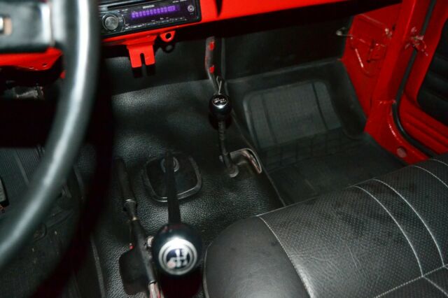1981 Toyota Land Cruiser FJ40 - photo 8