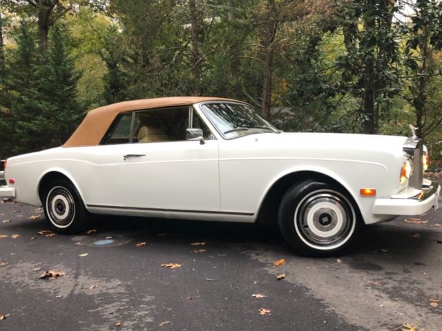 1981 Rolls-Royce Corniche - photo 2