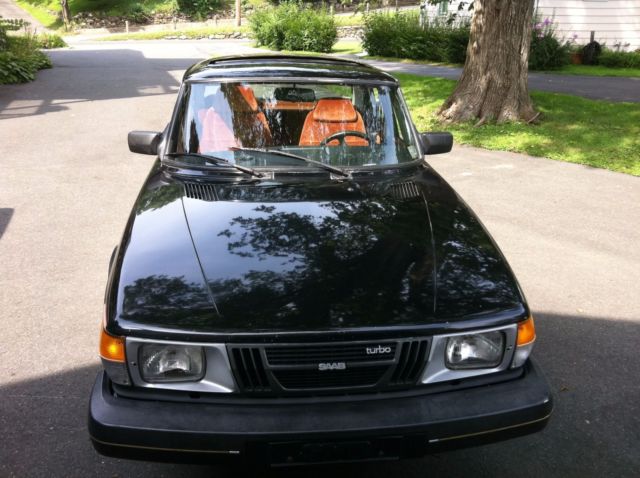 1981 Saab 900 - photo 2