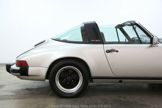 1981 Porsche 911SC Targa - photo 11