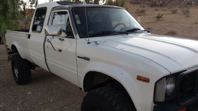 1981 Toyota Other 4x4 Custom Cab Truck with Chevy 4.3l V6 Engine - photo 5