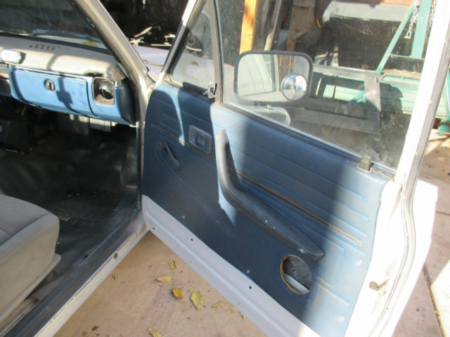 1981 Toyota Other SHORT BED 2 DR/ 2WD. - photo 3