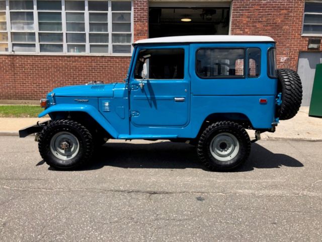 1981 Toyota Land Cruiser FJ40 - photo 4