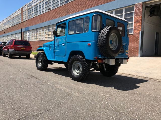 1981 Toyota Land Cruiser FJ40 - photo 6