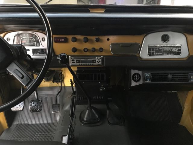 1981 Toyota Land Cruiser FJ40 - photo 13