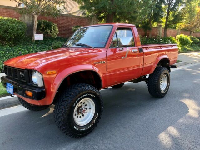 1981 TOYOTA Hilux 4x4 PICKUP TRUCK SHORT BED 1 owner MANUAL 4WD ALL ORIGINAL 1981 Toyota Pickup short bed 4x4