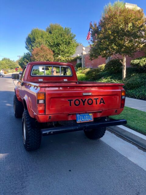 1981 Toyota Pickup short bed 4x4 - photo 4