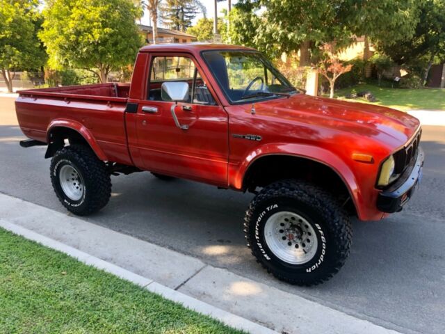 1981 Toyota Pickup short bed 4x4 - photo 5