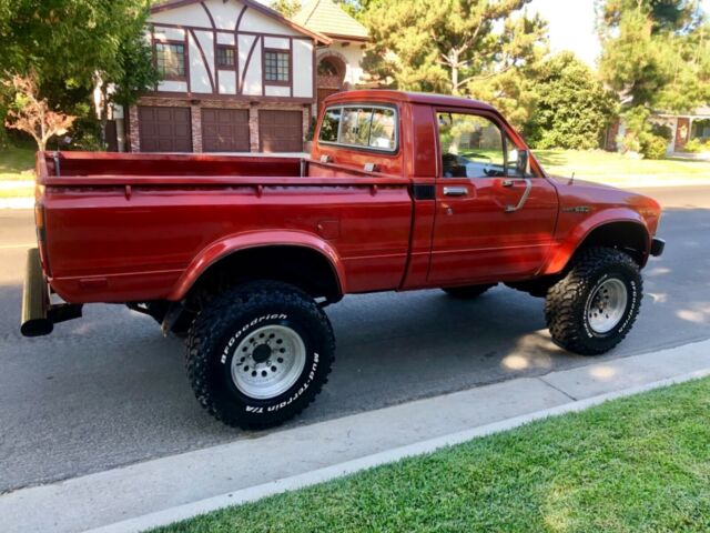 1981 Toyota Pickup short bed 4x4 - photo 6