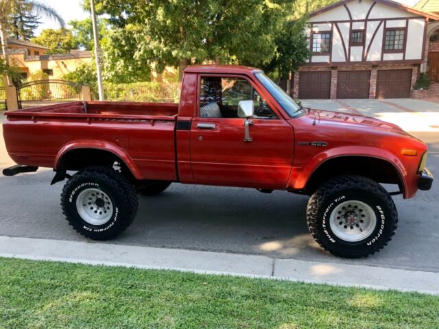 1981 Toyota Pickup short bed 4x4 - photo 7
