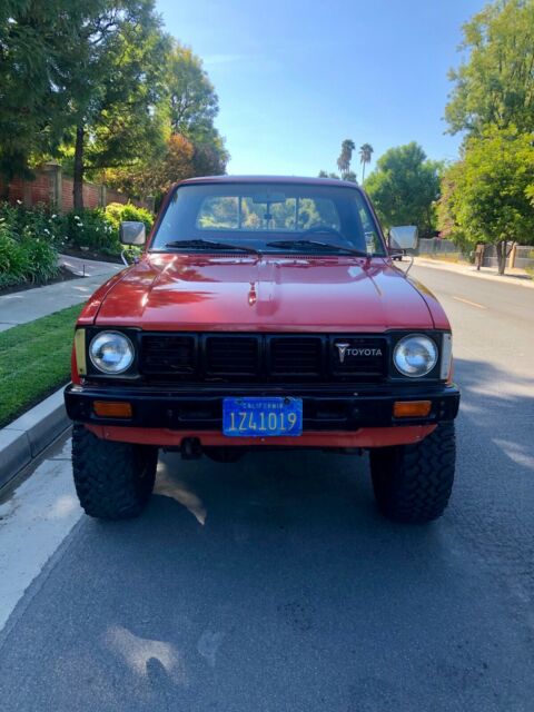 1981 Toyota Pickup short bed 4x4 - photo 8