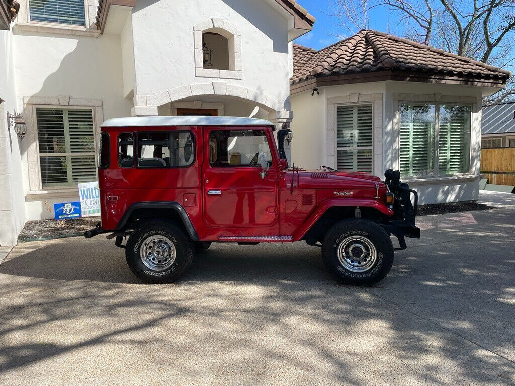 1981 Toyota Land Cruiser 2dr 4WD SUV - photo 4