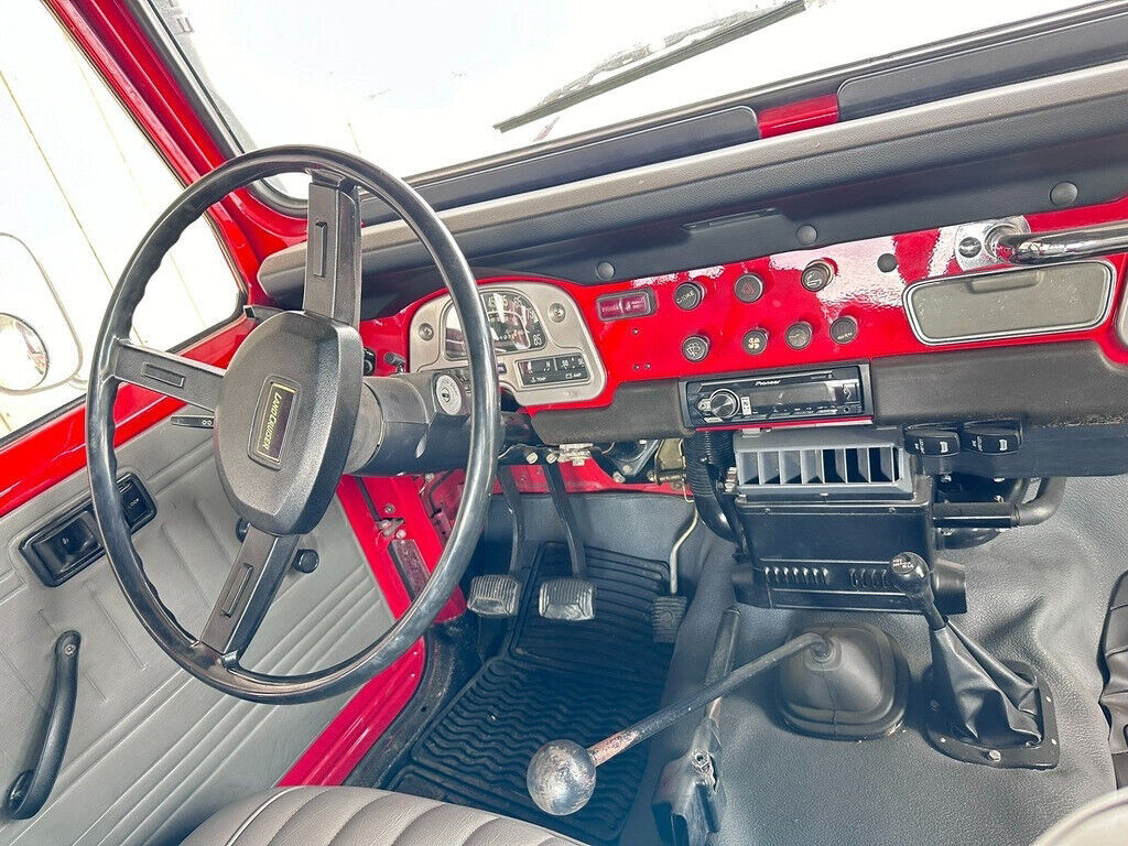 1981 Toyota Land Cruiser 2dr 4WD SUV - photo 8