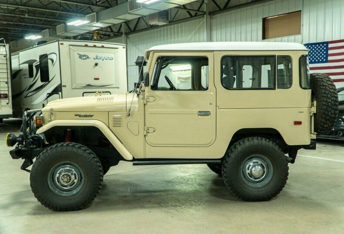 1981 Toyota Land Cruiser BJ-42 - photo 2
