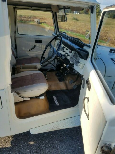 1981 Toyota Land Cruiser BJ44 DIESEL FJ40 - photo 4
