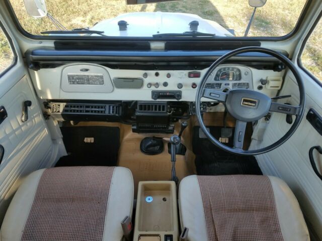 1981 Toyota Land Cruiser BJ44 DIESEL FJ40 - photo 9