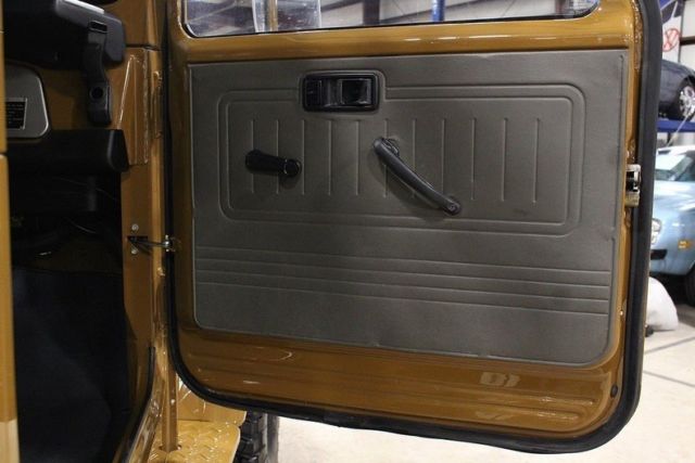 1981 Toyota Land Cruiser FJ-40 - photo 11