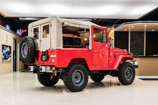 1981 Toyota Land Cruiser FJ40 - photo 5