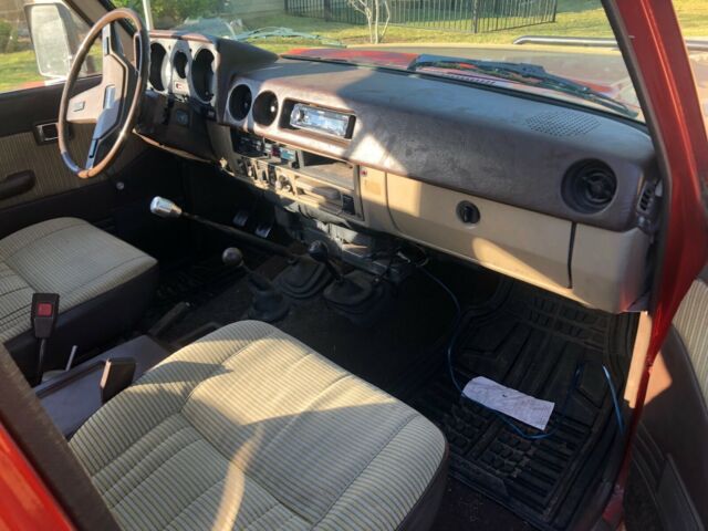 1981 Toyota Land Cruiser FJ60 - photo 7