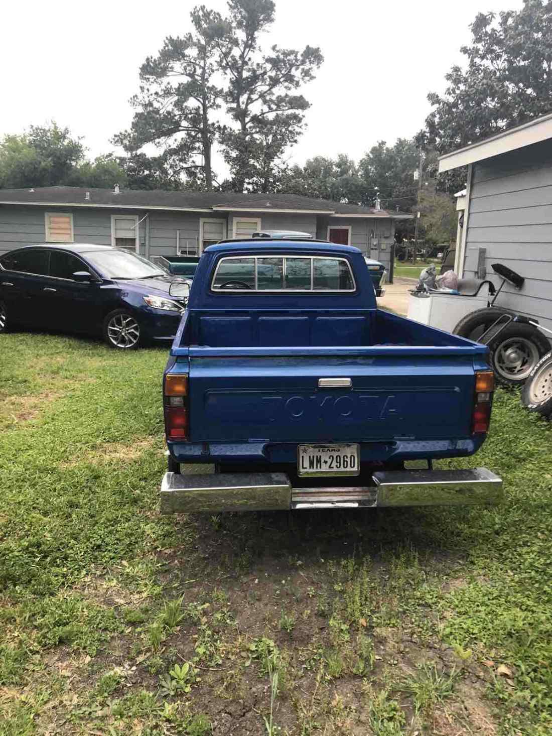 1981 Toyota Pickup 1/2 TON SR5 - photo 4