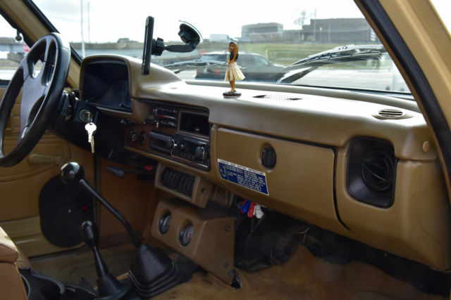 1981 Toyota Hilux SR5 Standard Cab Pickup 2-Door - photo 10