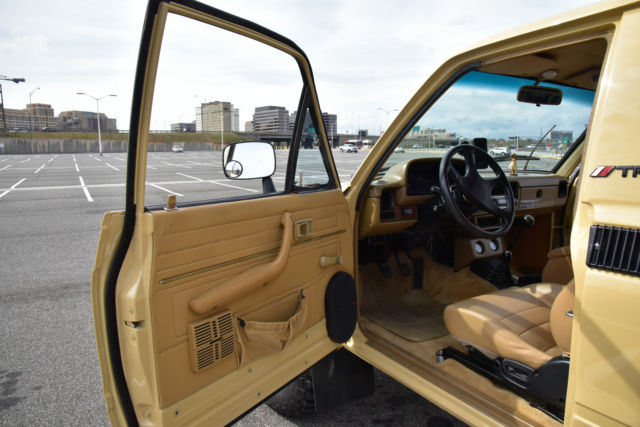 1981 Toyota Hilux SR5 Standard Cab Pickup 2-Door - photo 11