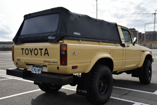 1981 Toyota Hilux SR5 Standard Cab Pickup 2-Door - photo 6