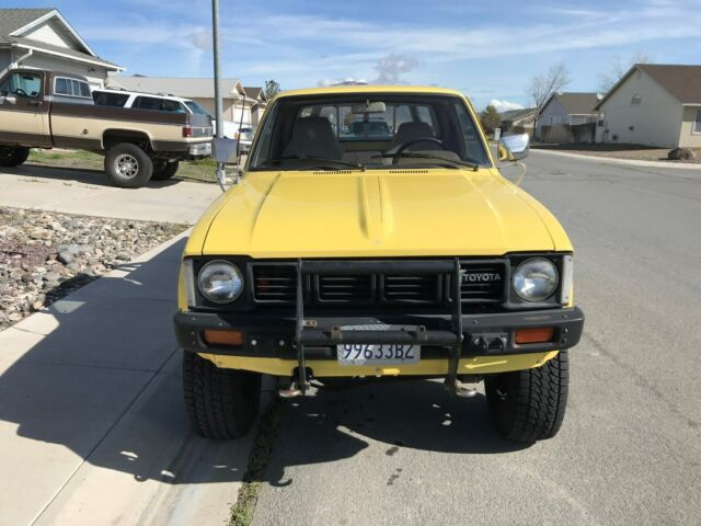 1981 Toyota Pickup SR5 - photo 2