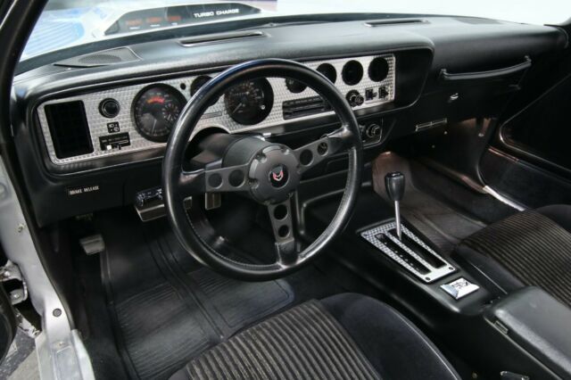 1981 Pontiac Trans Am - photo 12