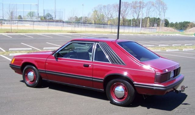 1981 Ford Mustang Ghia Hatchback 2-Door - photo 4