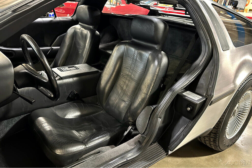 1981 DeLorean DMC-12 - photo 8