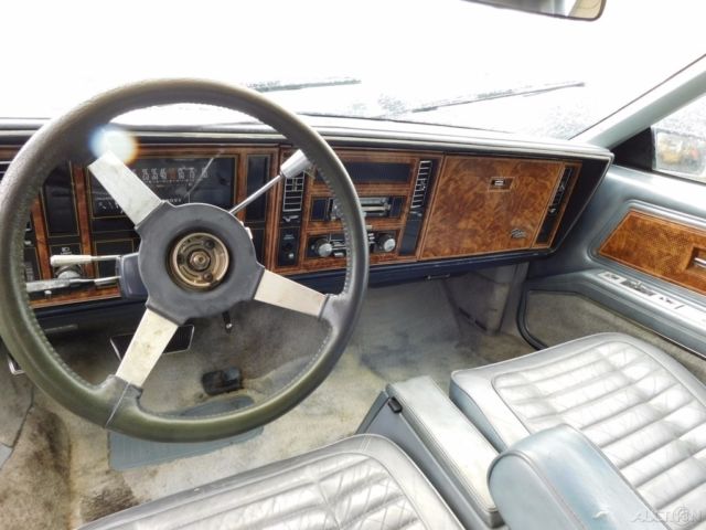 1981 Buick Riviera - photo 10
