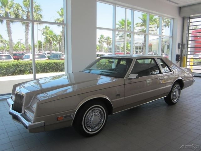 1981 Chrysler Imperial - photo 2