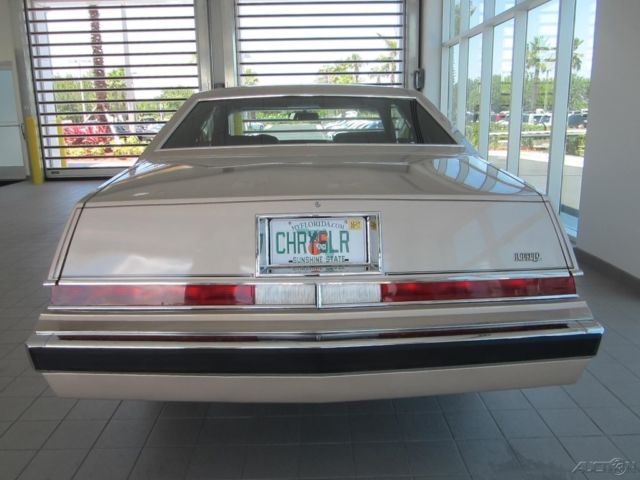 1981 Chrysler Imperial - photo 5