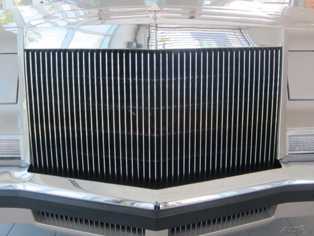 1981 Chrysler Imperial - photo 9