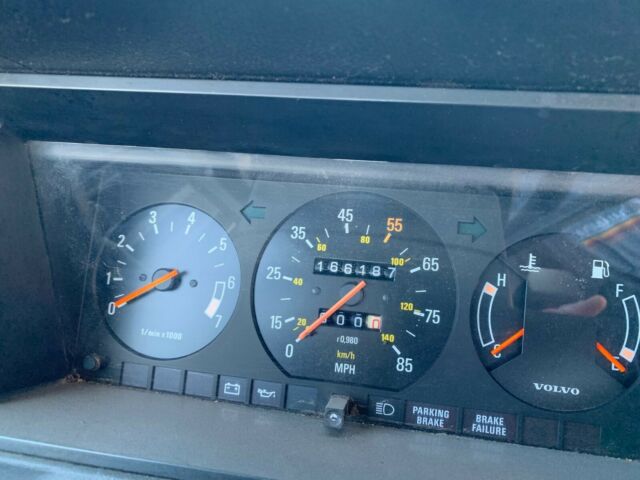 1981 Volvo 240 - photo 9